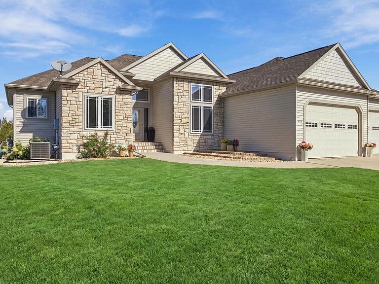 718 N Sedona Dr photo 2
