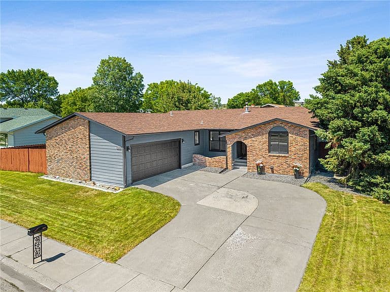 3051 Saint Johns Ave photo 4