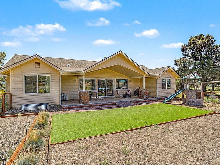12194 Daniel Way photo 5