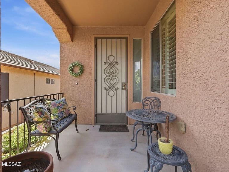 550 W Astruc Dr photo 4