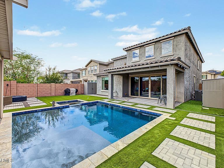 7101 W SPUR Drive photo 1