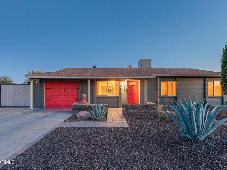 9813 E ADOBE Road photo 1