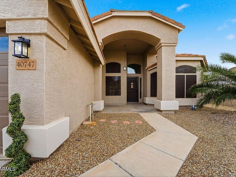 40747 W HOPPER Drive photo 4