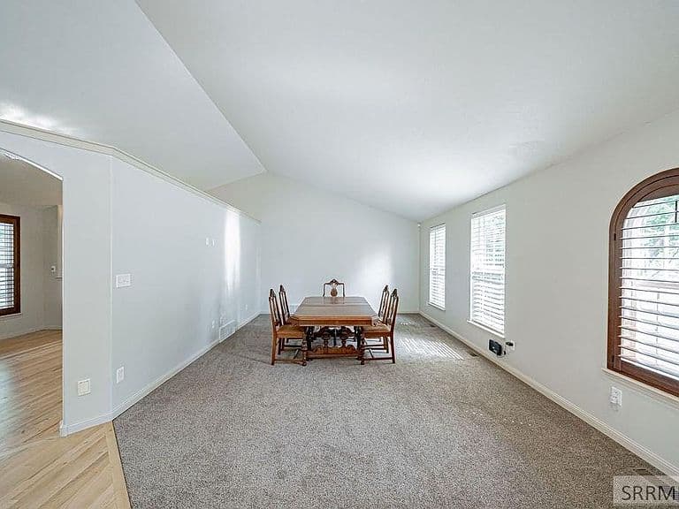 3803 Woodhaven Ln photo 5