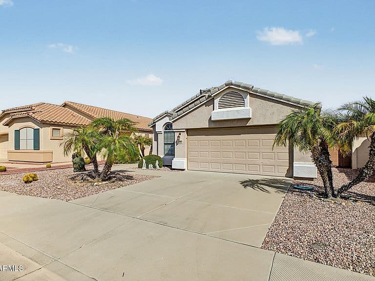 18082 W ADDIE Lane photo 2