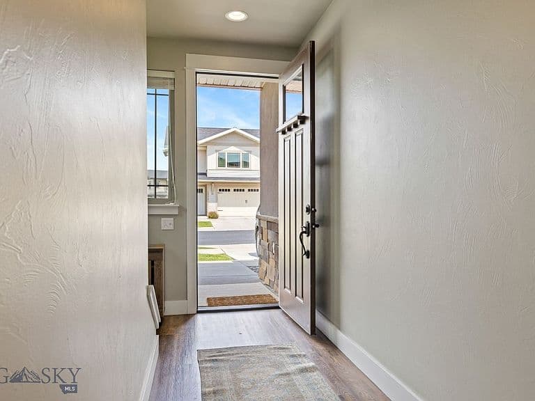 3098 Lori Ln photo 5