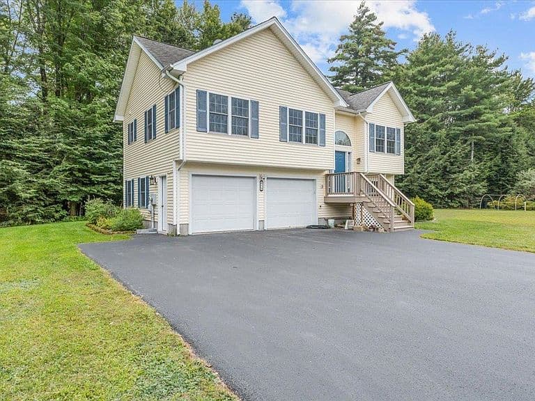 59 Blakewood Drive photo 3