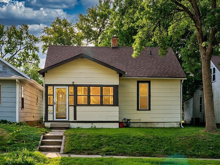 1902 S Spring Ave photo 1