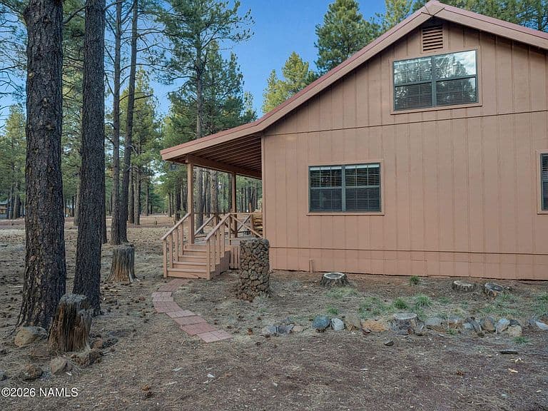 1623 N Maid Marian Dr photo 5