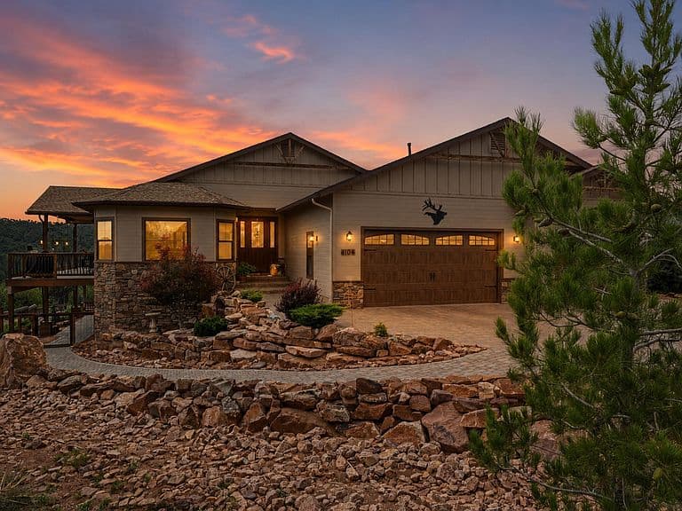 1104 S Broce Ct photo 2