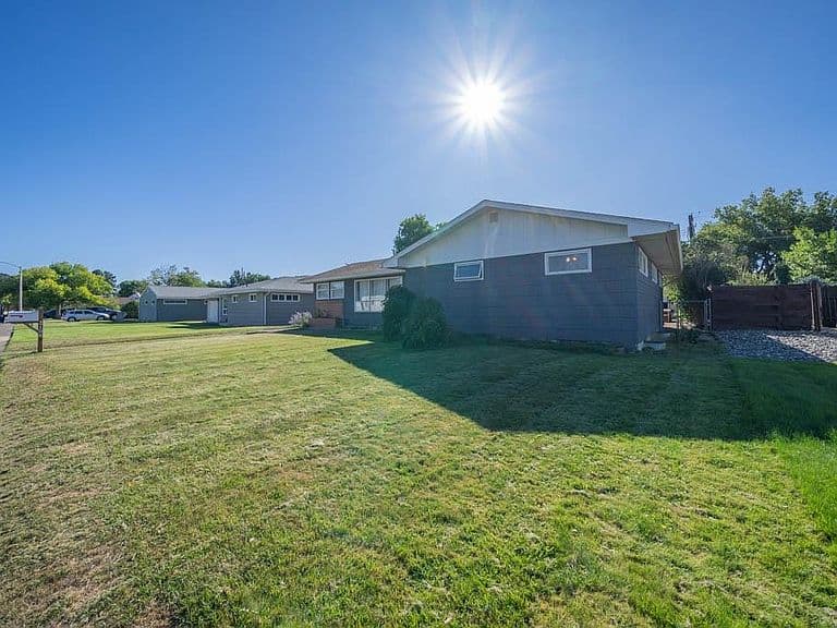 2108 Shoshoni Trail N photo 3
