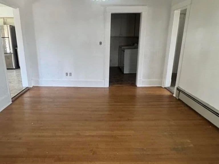 815-819 Walton Ave photo 4