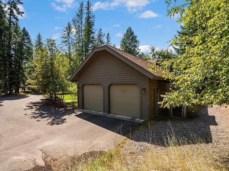 2405 E Lakeshore Dr photo 5