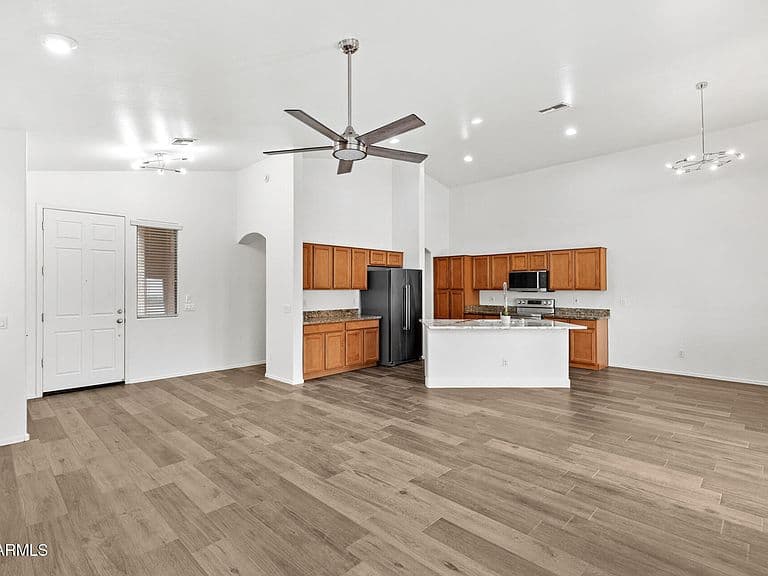 4224 E CHERRY HILLS Drive photo 5