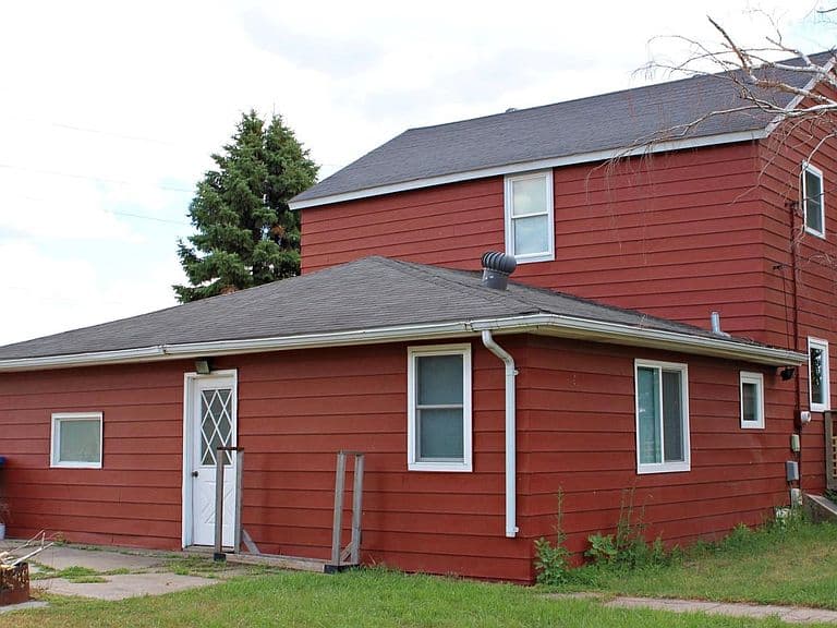 107 7th St SE photo 5