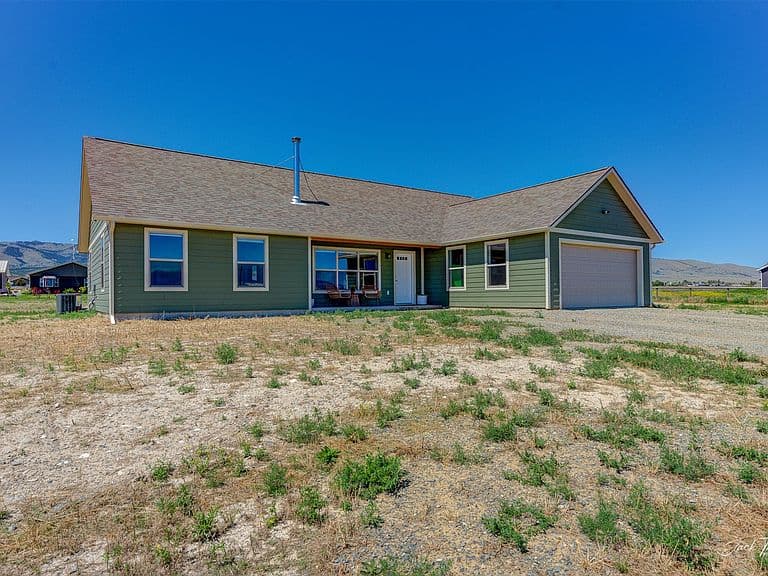 11 Ashley Dr photo 3