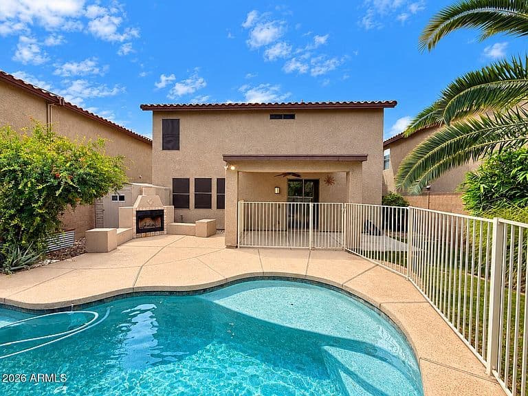 11826 W FOOTHILL Drive photo 1