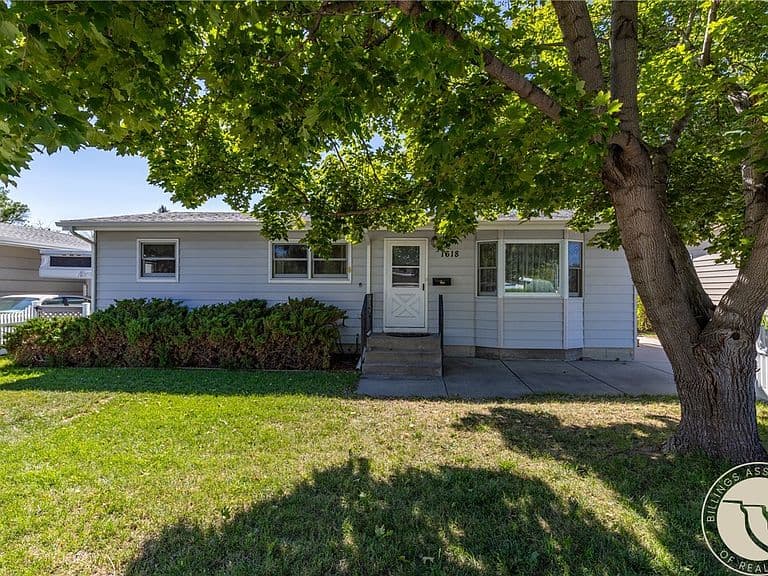 1618 Parkhill Dr photo 1