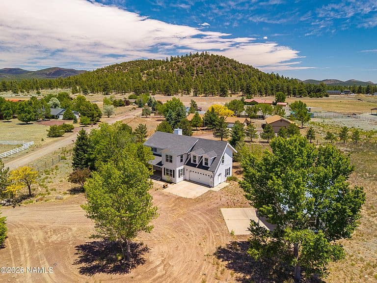 6070 E Treadway Trl photo 3