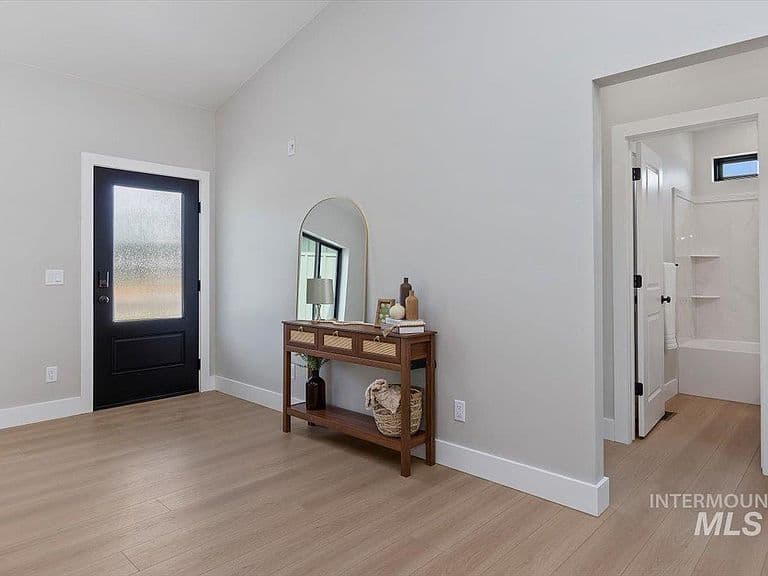 1201 Jade Dr photo 3