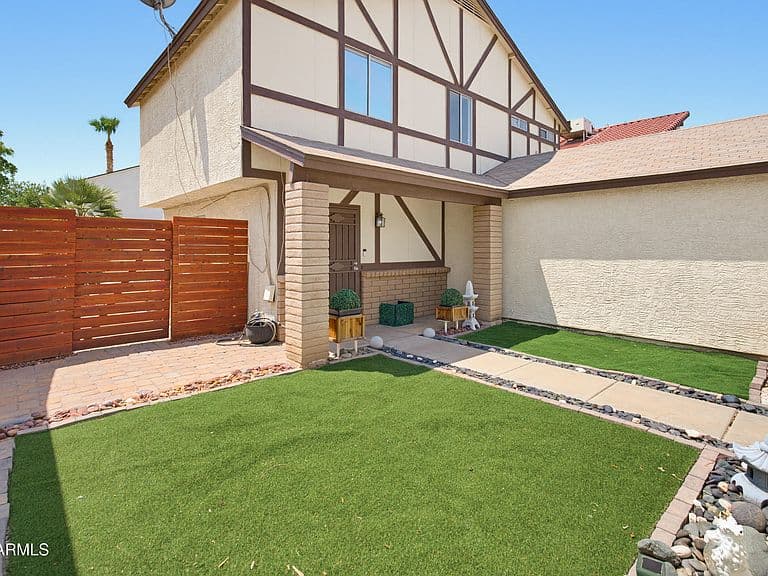 6623 W BROWN Street photo 5