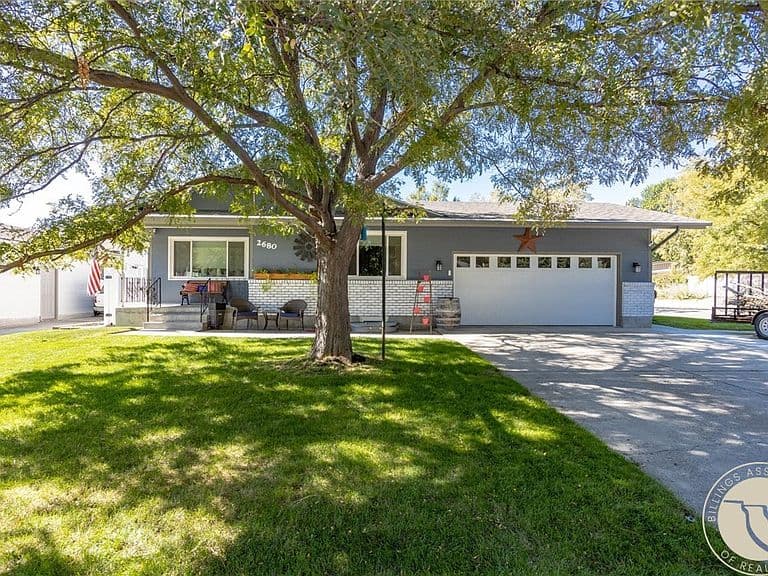 2680 Patricia Ln photo 1