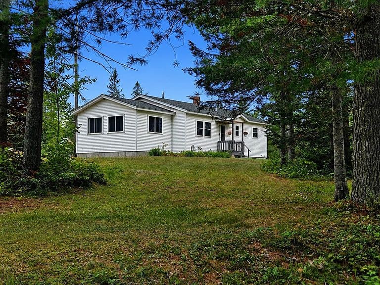 3790 Head of the Pond Road photo 1