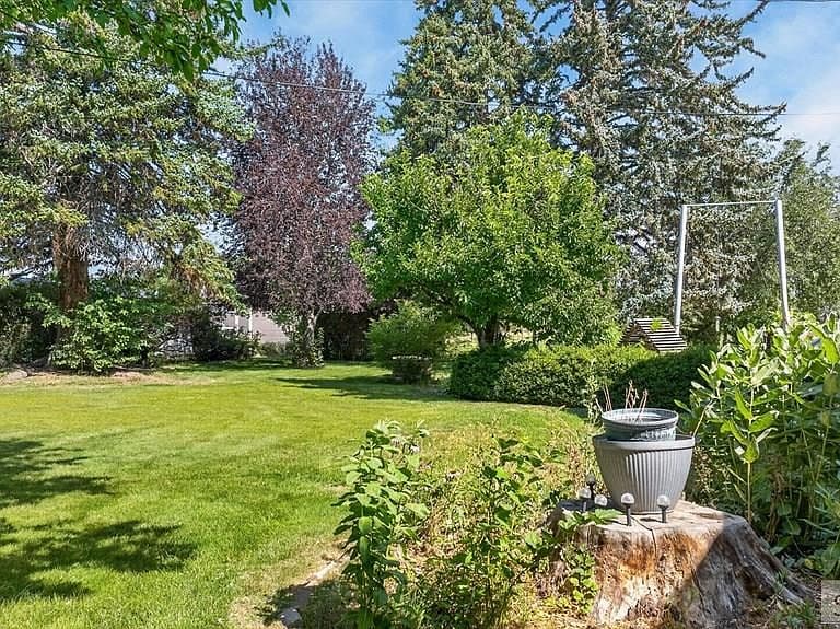 1822 Cottage Ave photo 3