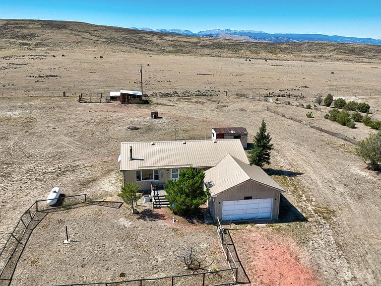 12 Prairie Ln photo 3