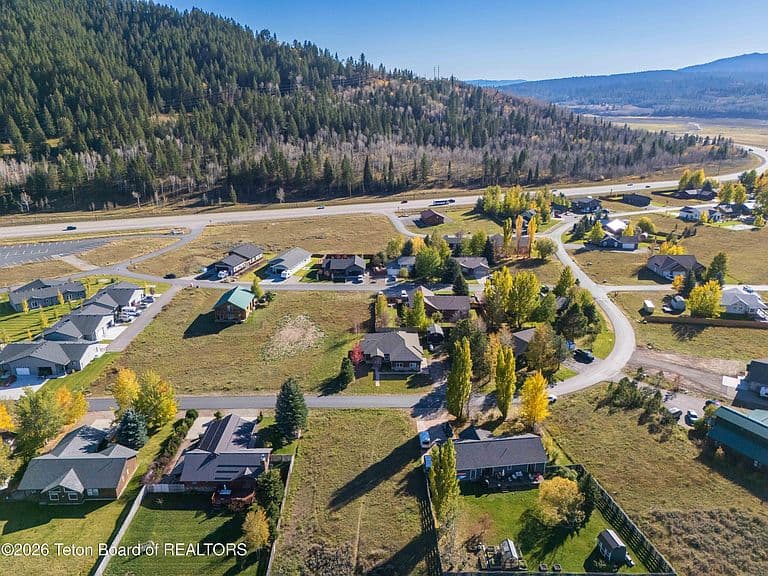 326 Snake River Dr photo 5
