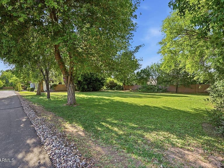 2634 N 52ND Street photo 3
