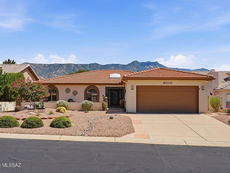 38323 S Golf Course Dr photo 1