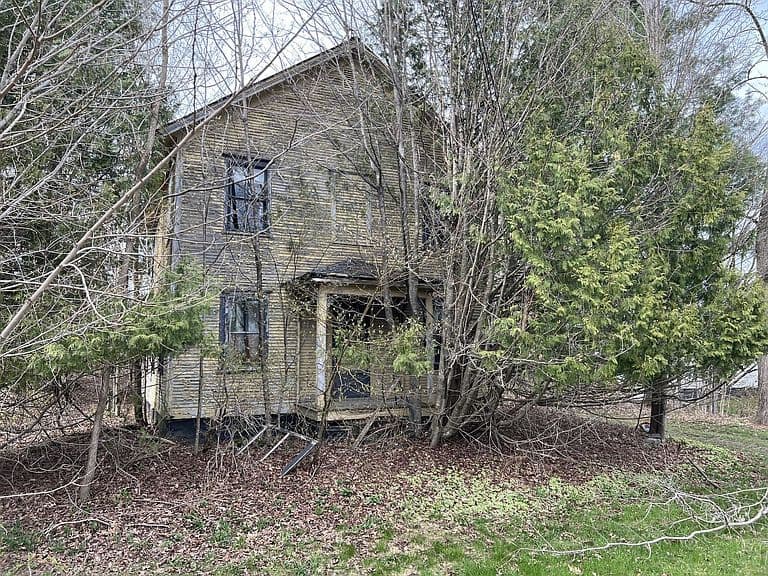 776 Fairfax Road photo 2
