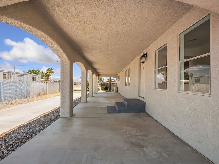 1800 Granada Dr photo 4