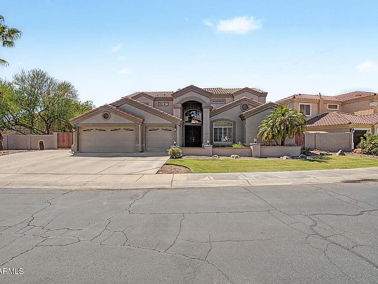 496 N MONDEL Drive photo 2