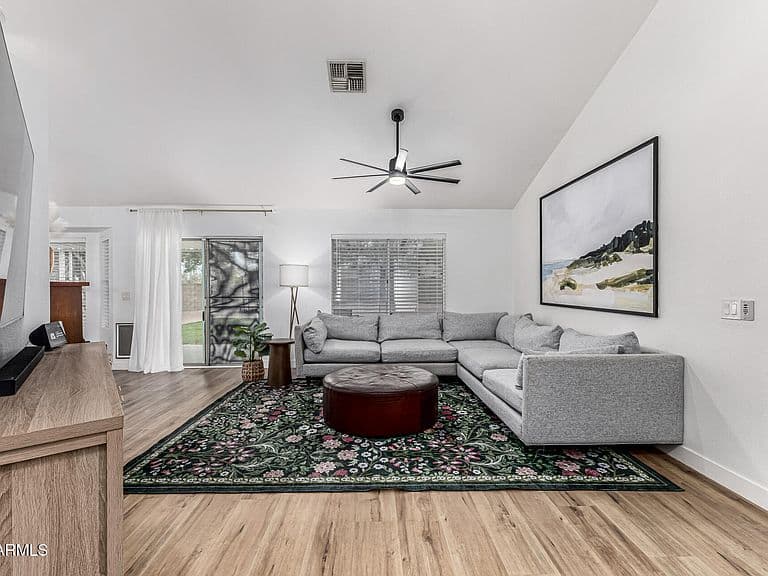 1342 N 61st Pl photo 5