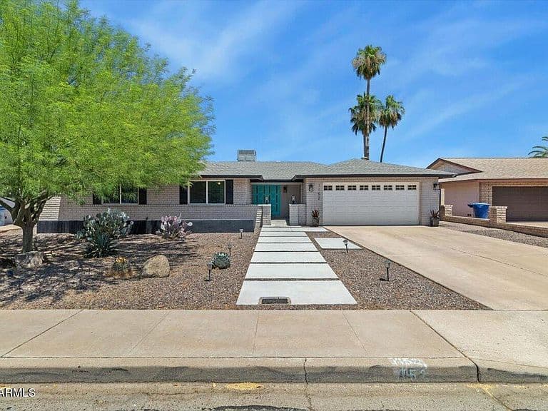 1152 E Watson Drive photo 1