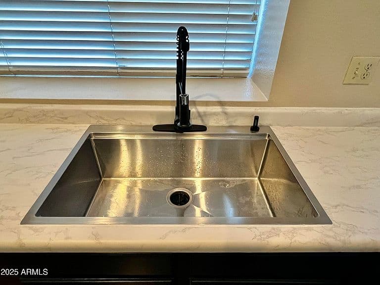 13643 S 36th Way photo 3