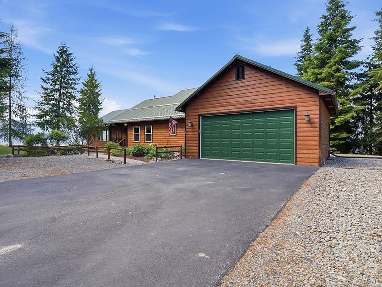 125 Cottage Ln photo 1