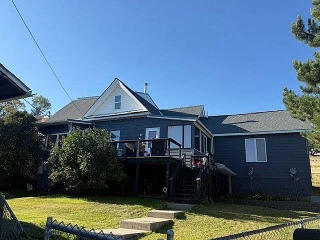 1611 6th St photo 1