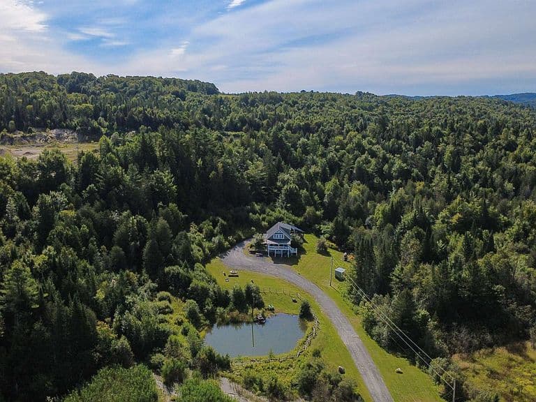 902 Vermont Route 16 photo 4
