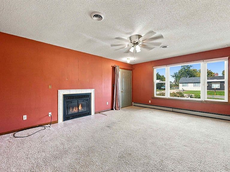 2733 Eden Ln photo 4