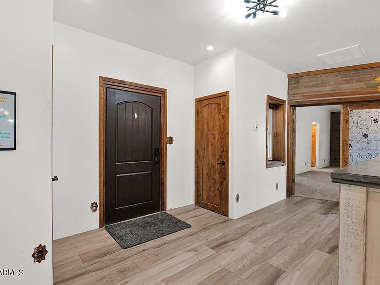 43607 N Coyote Road photo 3