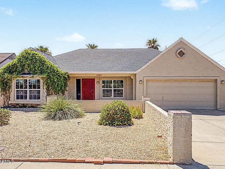 1207 E TONTO Lane photo 2