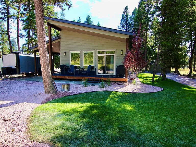 216 Silvertip Trl photo 1