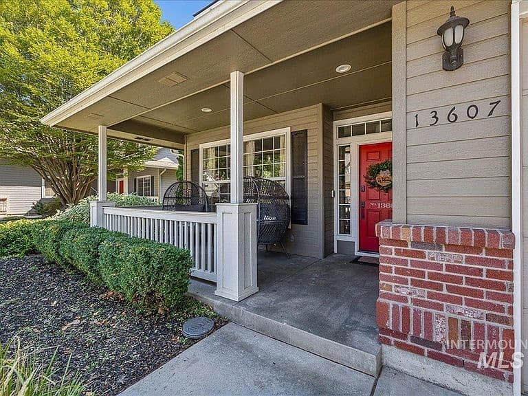 13607 W Annabrook Dr photo 2