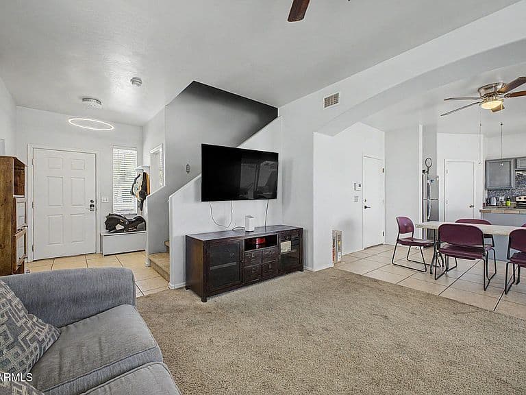 1310 S 121ST Lane photo 3