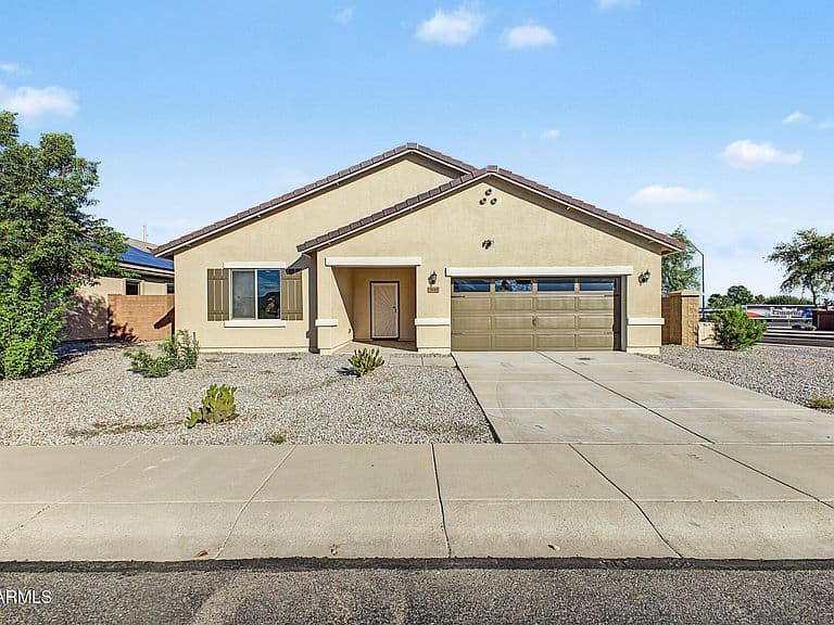 7043 S 251ST Drive photo 1
