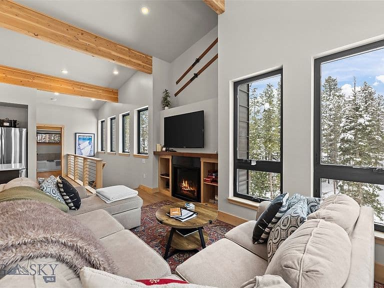 37 Bridger Gully Dr photo 4