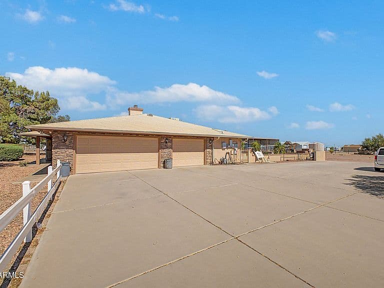 20537 W GORDON Way photo 3